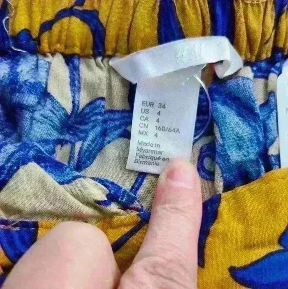 90s HIGH  WAISTED SHORTS - Picture 2 of 4